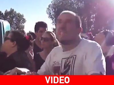 O χορός που…σπάει τα κάγκελα