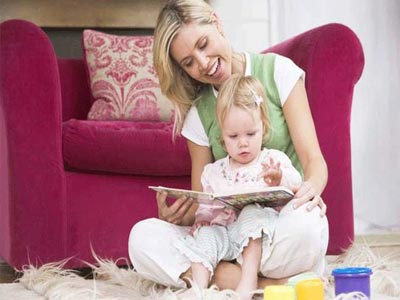 H συμβουλή του Αϊνστάιν: «Διαβάζετε στα παιδιά πολλά παραμύθια»