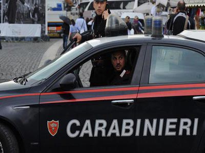 Ρώμη: Συλλήψεις πολιτικών και επιχειρηματιών για ξέπλυμα βρώμικου χρήματος Ρώμη: Συλλήψεις πολιτικών και επιχειρηματιών για ξέπλυμα βρώμικου χρήματος