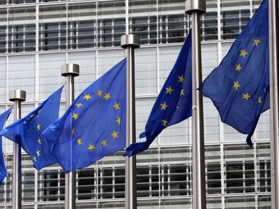 Ακόμα 8 εκατ. ευρώ από την Κομισιόν για την αντιμετώπιση του Έμπολα