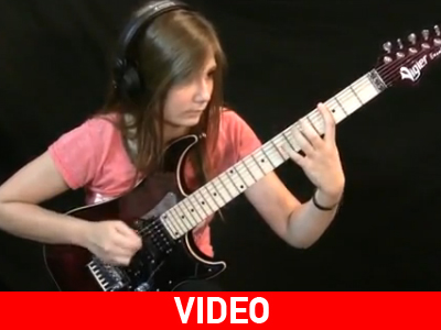 Είναι 14 ετών και ερμηνεύει Vivaldi στην ηλεκτρική κιθάρα