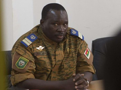 Μπουρκίνα Φάσο: Ο αντισυνταγματάρχης Ζιντά μεταβατικός πρωθυπουργός