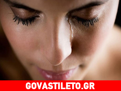 Μπορώ να κλαίω μπροστά στο παιδί μου;