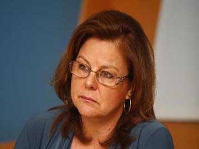 Υπέρ μιας νέας διαπραγμάτευσης με τους δανειστές