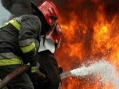 Πυρκαγιά σε αποθήκη εργοστασίου στο Κορωπί