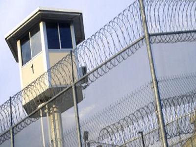 Γονείς κρατουμένων προσπαθούν να μπλοκάρουν  τις φυλακές υψίστης ασφαλείας στον Δομοκό