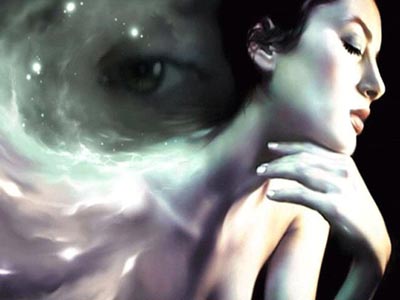 Πώς επηρεάζει η γυναικεία φωνή τους άντρες