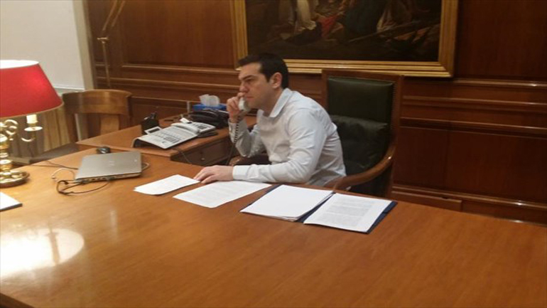 Συνομιλίες Τσίπρα με Μέρκελ – Ολάντ για τις ελληνικές προτάσεις