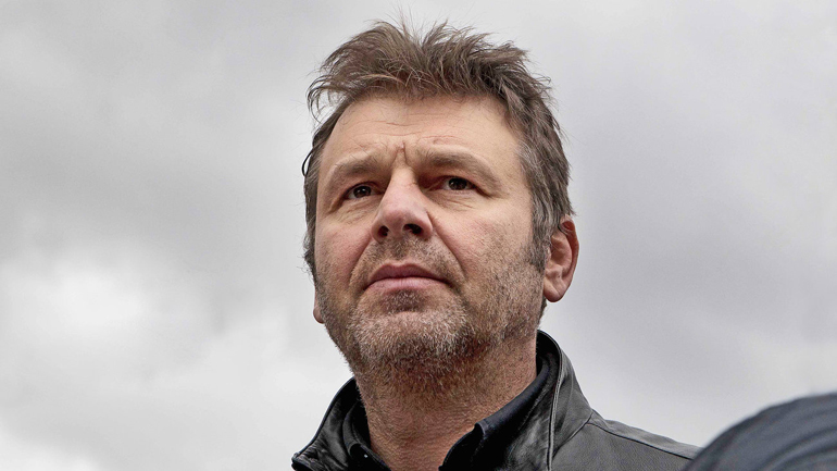 Ο Απόστολος Γκλέτσος μηνύει τον Γιάνη Βαρουφάκη Ο Απόστολος Γκλέτσος μηνύει τον Γιάνη Βαρουφάκη