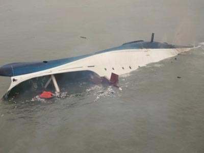 Ν. Κορέα: 58 οι νεκροί και 244 οι αγνοούμενοι  από το βυθισμένο πλοίο