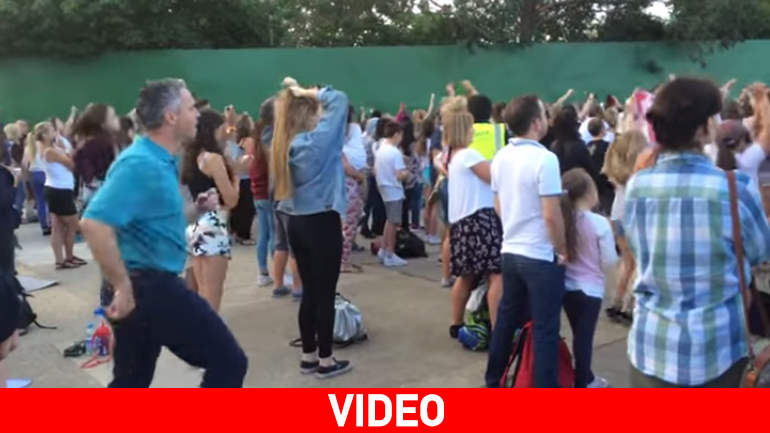 Χορευταράς τα δίνει όλα σε συναυλία