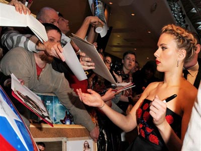 Η λαμπερή πρεμιέρα του «The Avengers» στο Λονδίνο