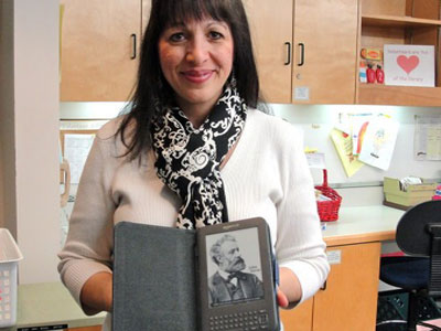 Yvonne Cech: Η ελληνικής καταγωγής ηρωική δασκάλα του Κονέκτικατ