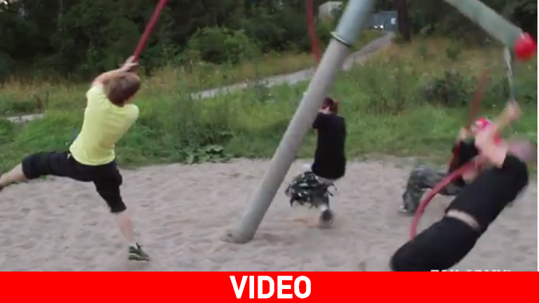 Γλύτωσαν παρά τρίχα