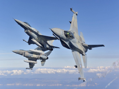 Ελληνικά F-16 της 110 ΠΜ στην άσκηση «European Air Transport Training 2014» Ελληνικά F-16 της 110 ΠΜ στην άσκηση «European Air Transport Training 2014»