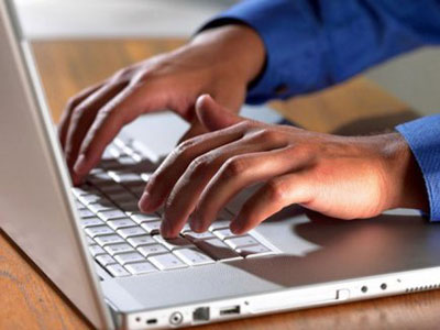 Ηλιούπολη: Πρόσβαση ενηλίκων στον ψηφιακό κόσμο