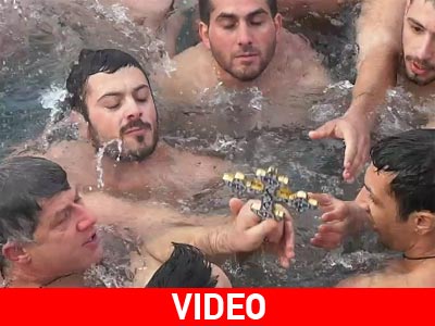 Σύρος: Έριξαν τον σταυρό και δεν τον έβρισκαν…