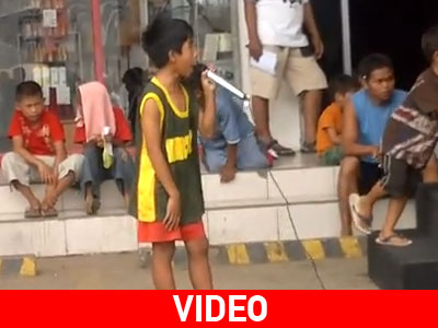 Πιτσιρικάς ερμηνεύει τραγούδι της Whitney Houston