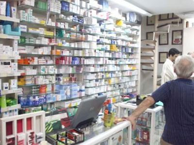 Συνεχίζουν τις κινητοποιήσεις τους οι φαρμακοποιοί