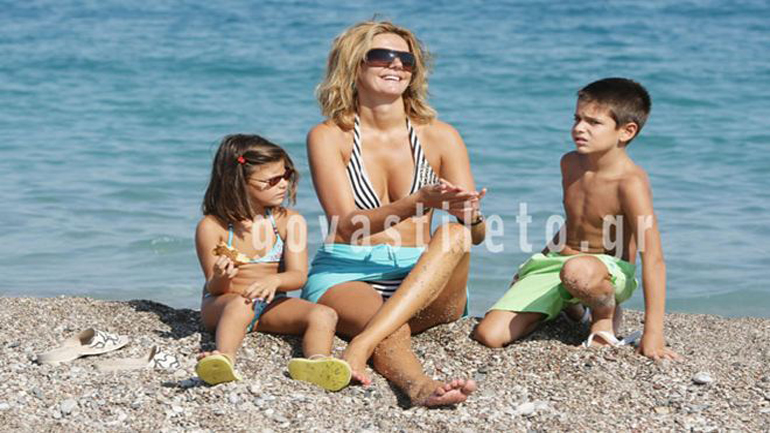 Έμυ Λιβανίου: Δείτε πόσο μεγάλωσαν τα παιδιά της-Την ξεπέρασαν στο ύψος