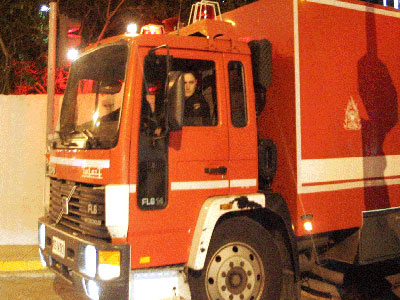 Θεσσαλονίκη: Ζημιές από φωτιά σε εστιατόριο