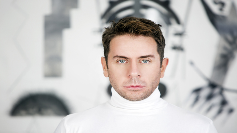 Ο ΓΙΩΡΓΟΣ ΜΑΖΩΝΑΚΗΣ  ΣΤΟ ΚΑΤΡΑΚΕΙΟ ΘΕΑΤΡΟ ΝΙΚΑΙΑΣ