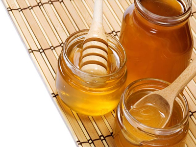 Παχαίνει τελικά το μέλι;