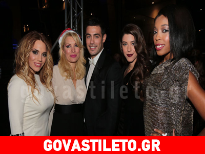 Η Ελένη Μενεγάκη έφερε τα Χριστούγεννα