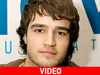 Τροχαίο δυστύχημα γα τον ηθοποιό Justin Mentell