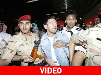 Υποδοχή με… όπλα για Μέσι και Αργεντινή!