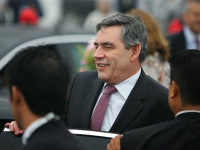 Αναστέλλει η Μ. Βρετανία τις απευθείας πτήσεις προς Υεμένη Αναστέλλει η Μ. Βρετανία τις απευθείας πτήσεις προς Υεμένη