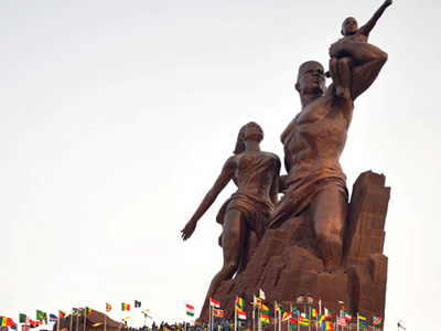 Η Σενεγάλη αποκάλυψε «το μεγαλύτερο άγαλμα του κόσμου» Η Σενεγάλη αποκάλυψε «το μεγαλύτερο άγαλμα του κόσμου»