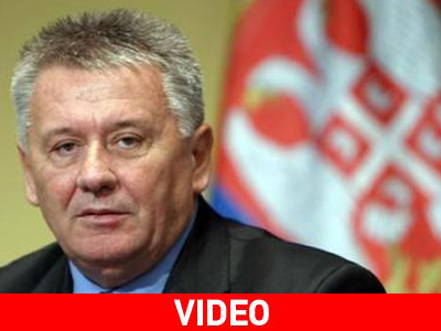 Γρονθοκόπησαν αρχηγό κόμματος στη Σερβία Γρονθοκόπησαν αρχηγό κόμματος στη Σερβία