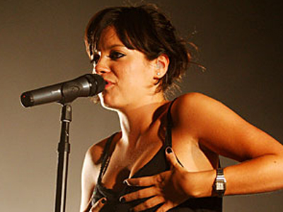 Τέλος το blog της Lily Allen