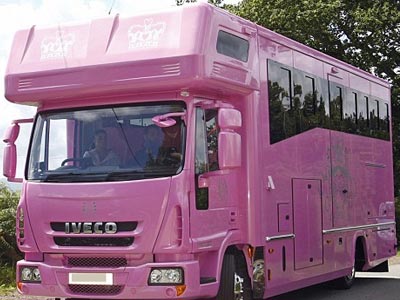 Το όχημα της… Barbie για τα άλογα της Jordan