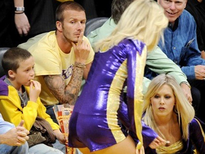 Ο Beckham «παίζει» μπάσκετ