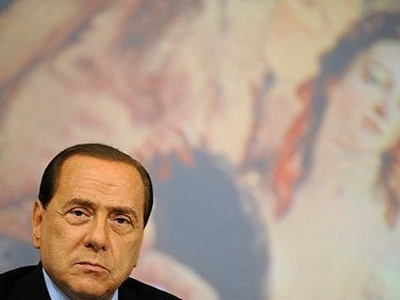 «Αμήχανη» η Καθολική Εκκλησία με τη συμπεριφορά Berlusconi