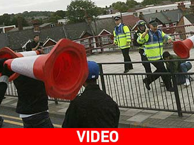 Επεισόδια μεταξύ ακροδεξιών και αριστεριστών στο Λονδίνο