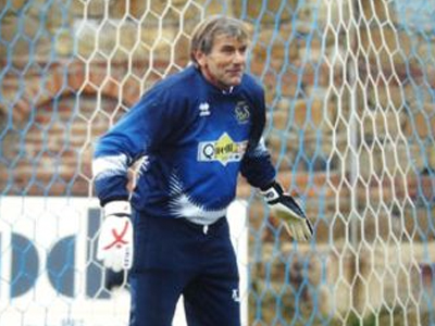 Ποδοσφαιριστής ετών 67 επιστρέφει στα γήπεδα!