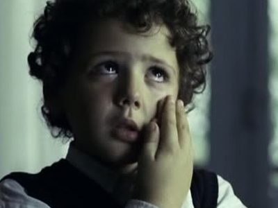 Χαστούκισε τα παιδιά του 2.800 φορές