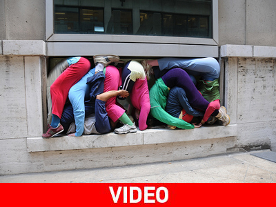 Όταν οι άνθρωποι γίνονται τα «εργαλεία» του καλλιτέχνη