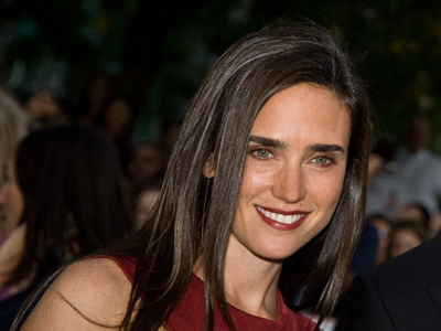 Φωτιά στα κόκκινα η Jennifer Connelly