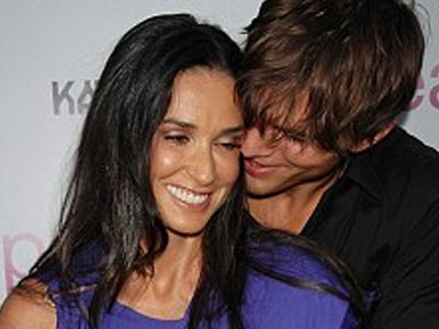 Η Demi Moore δεν φοβάται καμία… ανταγωνίστρια