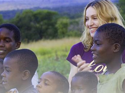 H Madonna δεν ξεχνά το Malawi