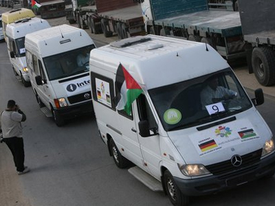 Στη Γάζα από στεριά και θάλασσα