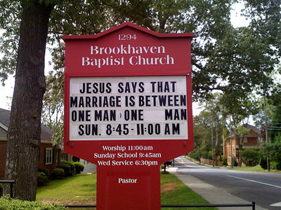 «Οργή θεού» για τους γάμους ομοφυλοφίλων «Οργή θεού» για τους γάμους ομοφυλοφίλων