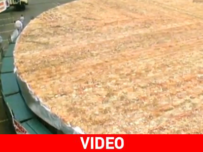 Πίτσα… παγκοσμίων (ποδοσφαιρικών) διαστάσεων Πίτσα… παγκοσμίων (ποδοσφαιρικών) διαστάσεων