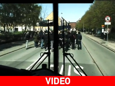 Γενέθλια έκπληξη σε οδηγό λεωφορείου