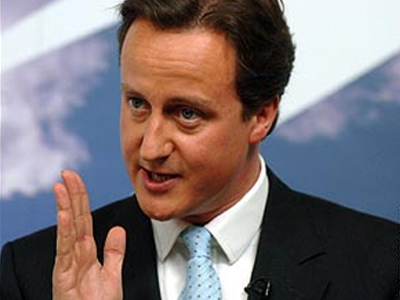 Εμμένει και διευκρινίζει για Πακιστάν