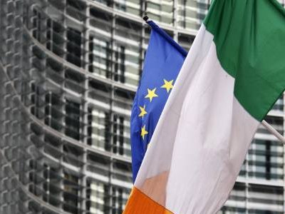 Ες αύριον τα σπουδαία